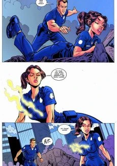Bot- Super Bero Origins (7)