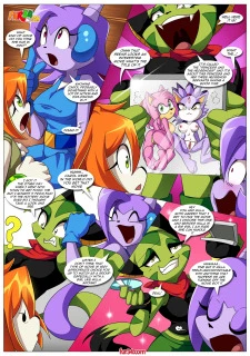 Watching A Movie With Friends (3)
