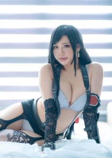 Tifa Lockhart (16)