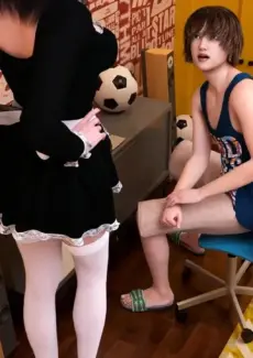 Maid Caught Me And Mom (34)