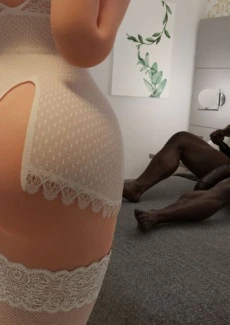 Employee’s Wife (80)